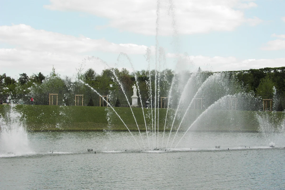 pict2030.jpg